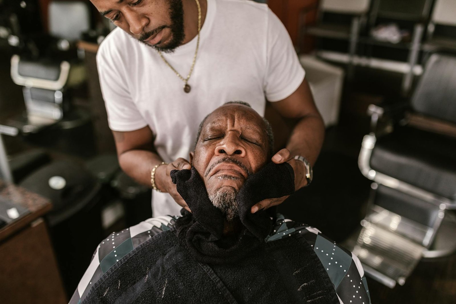 19 Men’s Grooming Products That Make “I Don’t Try That Hard” Look Suspiciously Polished